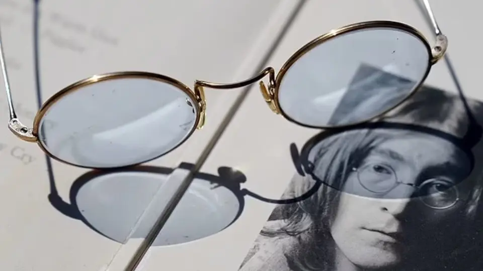 ¡Las famosas gafas de John Lennon se subastarán! Se esperan grandes cantidades de dinero por ellas