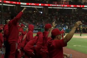 ¡En plan grande! Diablos Rojos del México aplasta a Pericos y llega a 10 triunfos consecutivos