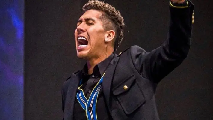 ¡Se estrena! Roberto Firmino se convierte en pastor religioso en Brasil