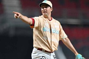 Trevor Bauer llegó a 8 triunfos en la victoria de Diablos ante los Olmecas de Tabasco