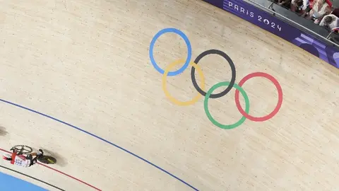 París 2024: Ciclista de Países Bajos se cuelga ‘medalla antideportiva’ por agredir al rival