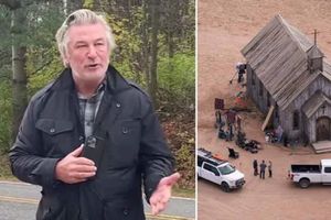 Cortan la escena de la iglesia de la película protagonizada por Alec Baldwin en donde murió una mujer