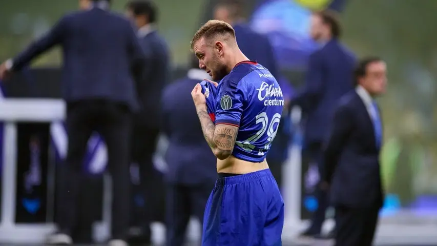 Rotondi llorando tras perder la Final vs América | IMAGO7