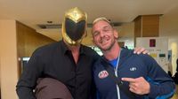 Leyenda de la WWE hace homenaje a Tinieblas