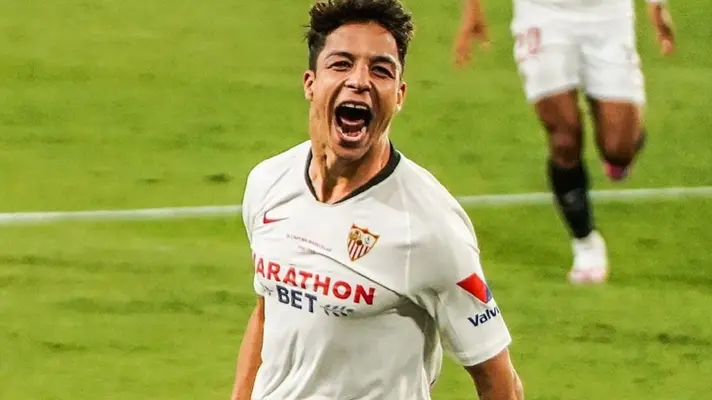 Oliver Torres apunta a no realizar pretemporada con Rayados por culpa de Sevilla