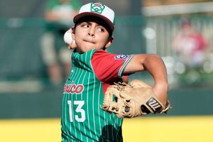 Equipo mexicano de Pequeñas Ligas dedicó participación a coach fallecido