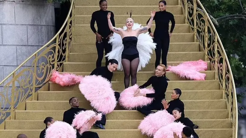 Lady Gaga rompe el silencio tras sufrir problemas de sonido en la apertura de los Juegos Olímpicos