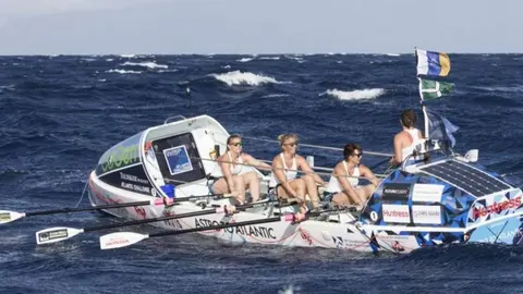 Cuatro mexicanas buscarán cruzar el Océano Atlántico remando