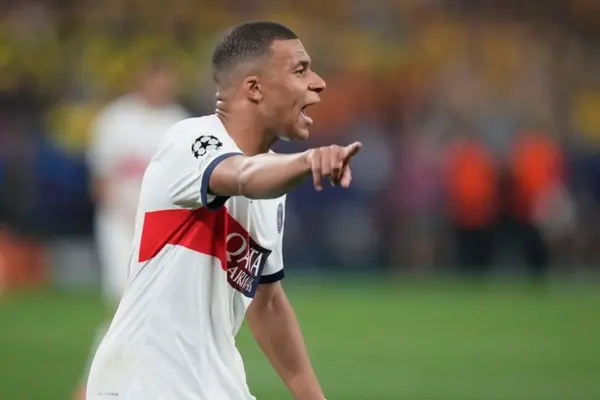 Ancelotti no se enfoca en posible llegada de Mbappé: "Hay cosas más importantes en qué pensar"