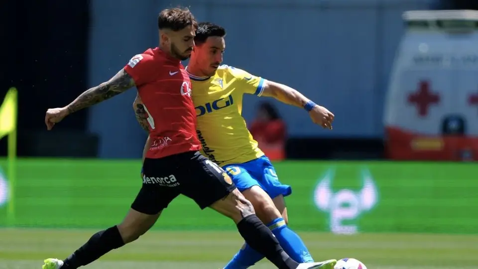 Cádiz y Mallorca dividen puntos en la apretada lucha para no descender