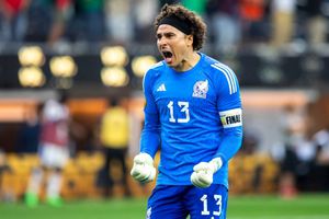 ¡Volverá a vestir de amarillo! Guillermo Ochoa anuncia su ‘nuevo equipo’