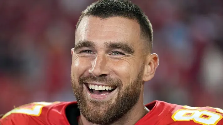 ¡Nuevo look! Travis Kelce se deja el bigote previo al inicio de la temporada con Kansas City Chiefs