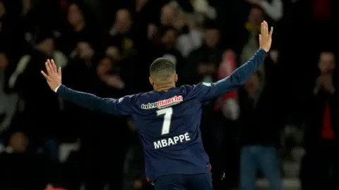 Emmanuel Macron quiere convencer a Florentino Pérez de liberar a Mbappé para Juegos Olímpicos