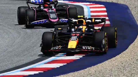 Checo Pérez 'explotó' contra Esteban Ocon en el GP de Austria: "¡Es un idi***!"