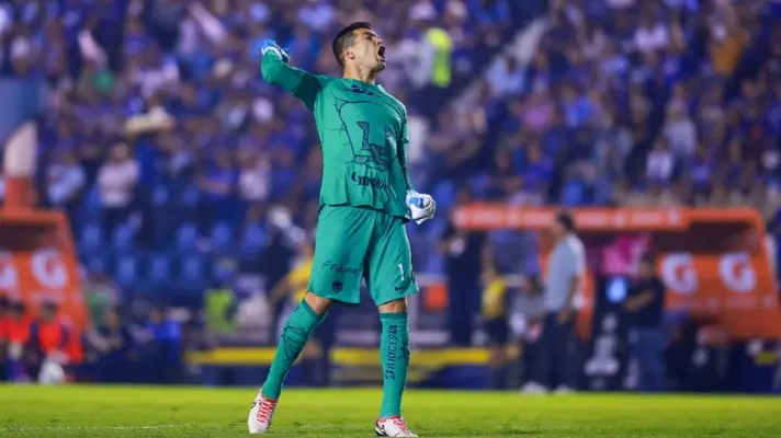 ¿Le perdonaron la roja? Julio González agredió a Ángel Sepúlveda frente al árbitro