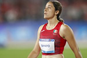 París 2024: Carl Lewis alienta a Cecilia Tamayo previo a su debut en la justa veraniega
