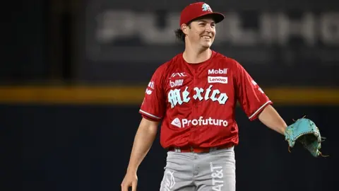 Trevor Bauer y los récords que ha roto con Diablos Rojos en Liga Mexicana de Beisbol