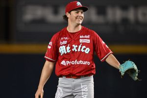 Trevor Bauer y los récords que ha roto con Diablos Rojos en Liga Mexicana de Beisbol
