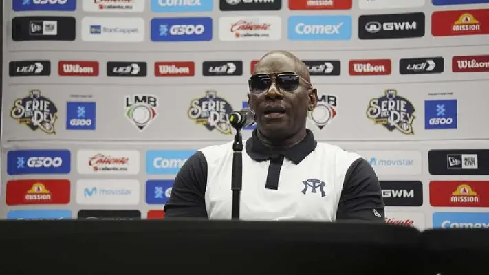 Roberto Kelly quiere darle un título a la afición de Sultanes: 'Ya merecen un campeonato'