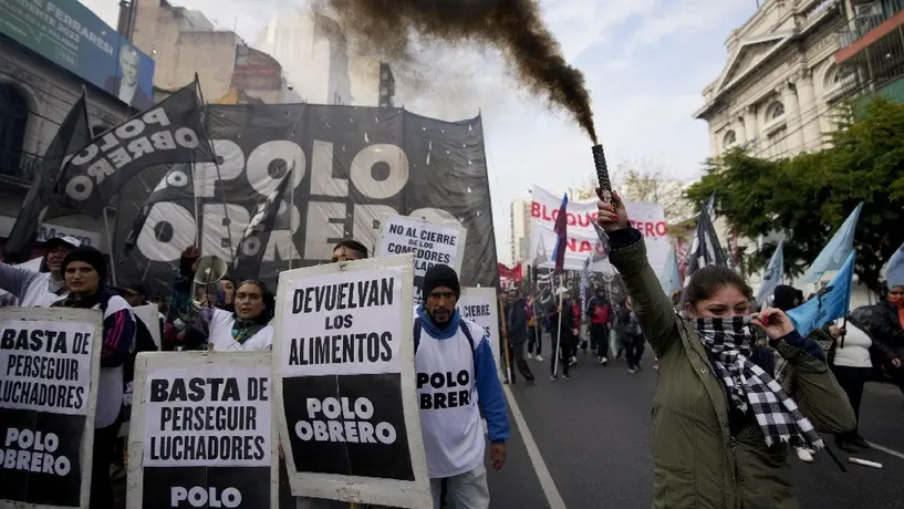 Argentina enfrenta protestas por esconder alimentos para los más necesitados