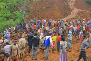 Deslaves dejan cientos de muertos en Etiopía; se espera que la cifra aumente