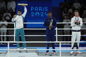 ¡Gran personalidad! Marco Verde y el emotivo gesto con su rival en París 2024