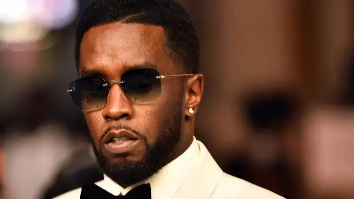 El rapero Sean 'Diddy' Combs se disculpa por golpear a su exnovia en un video que se hizo viral
