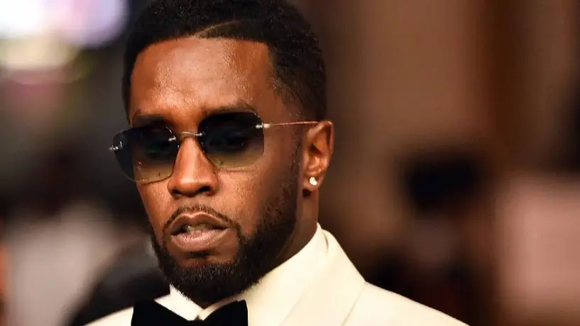 El rapero Sean 'Diddy' Combs se disculpa por golpear a su exnovia en un video que se hizo viral
