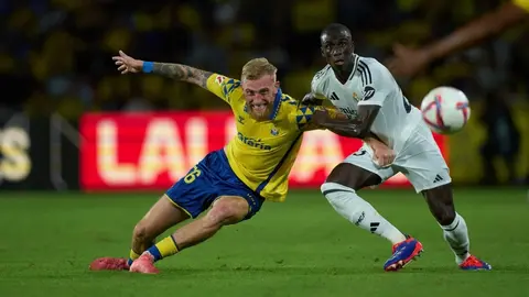 ¿Y lo Galácticos? Real Madrid apenas rescata el empate ante Las Palmas