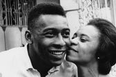 Muere madre de Pelé a los 101 años de edad, informa Santos de Brasil