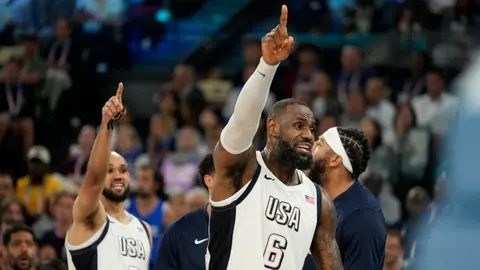París 2024: Sufrida victoria de Estados Unidos a Serbia en Semifinal de basquetbol