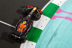 Red Bull celebra la renovación de Checo Pérez con el 'Cielito Lindo' en emotivo video