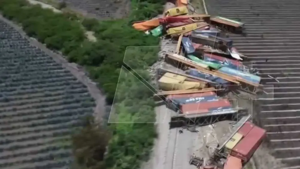 Tren de carga se descarrila en La Barca, Jalisco