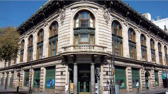 ¡Adiós a Sanborns! Carlos Slim cierra otro de sus restaurantes más icónicos de la CDMX