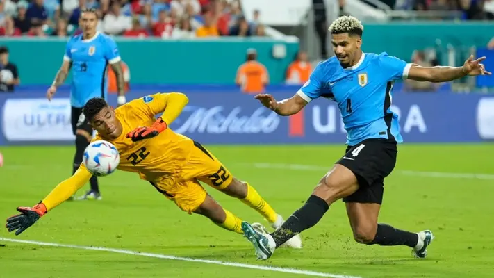Ronald Araújo tras salir de cambio en duelo vs Panamá: 'Casi me desmayo'