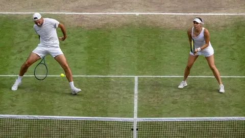 Santiago González y Giuliana Olmos avanzan a Semifinales de Wimbledon en dobles mixtos