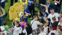 Youtuber clona acreditación y véhiculo oficial de la Eurocopa para ingresar al Alemania vs Escocia