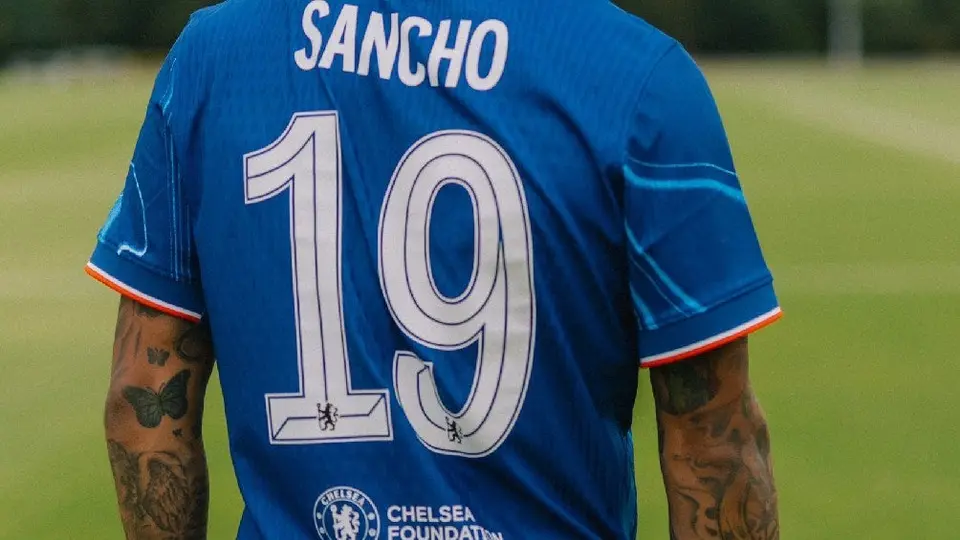 Oficial: Jadon Sancho vuelve a la Premier League pero con el Chelsea