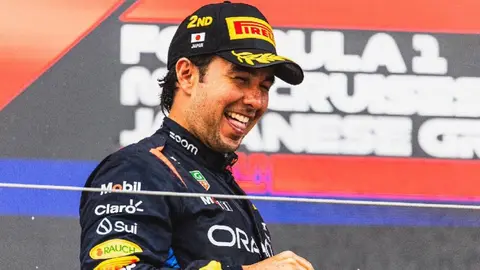¡American football o futbol normal! Checo Pérez y Verstappen se divierten en Canadá