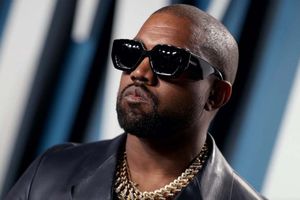 Kanye West es demandado por acoso sexual por parte de su ex asistente y ex modelo Lauren Pisciotta