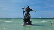 ¡Estatua de Poseidón en Yucatán fue clausurada! Te decimos por qué