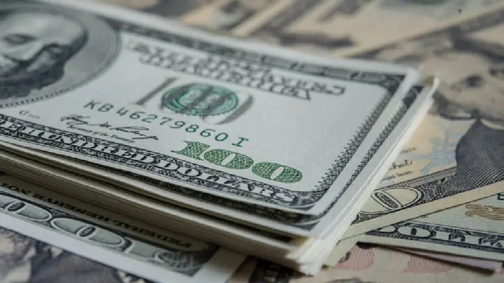 Precio del dólar hoy 28 de abril: Sube a 17.43 pesos y rompe racha de estabilidad