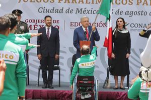 Delegación mexicana fue abanderada por AMLO previo a los Juegos Paralímpicos de París 2024
