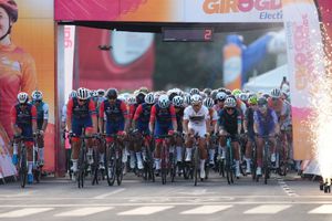Todo un éxito el Gran Giro Comude Guadalajara Electrolit 2024