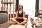 Italia prohíbe práctica de yoga con perritos, medida del Ministerio de Salud