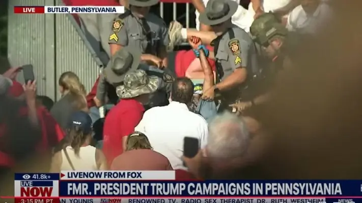 Este es el momento en que policías interceptan a la presunta persona que intentó dispararle a Donald Trump