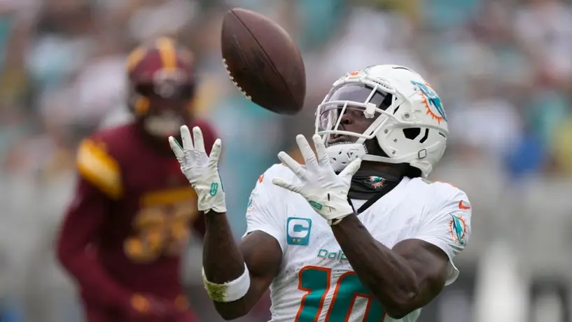Tyreek Hill y Dolphins pactan acuerdo reestructurado por 90 millones de dólares