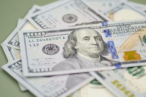 ¿Comprarás dólares? Así amanece el peso este viernes 16 de agosto; cierra la semana estable