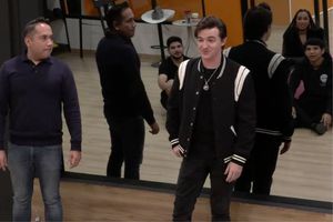 ¡Drake Bell sorprende a los alumnos de La Academia con una visita!