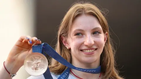 Ana Barbosu recibe medalla de bronce tras decisión del TAS y quitársela a Estados Unidos